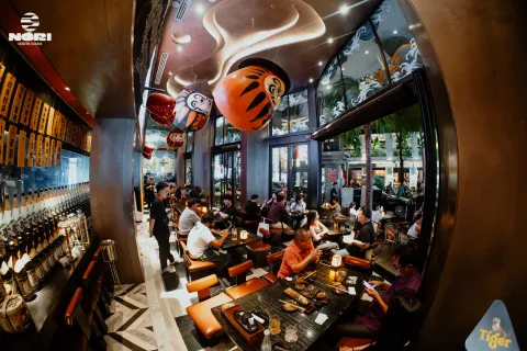 NORI Modern Izakaya 매장 내부